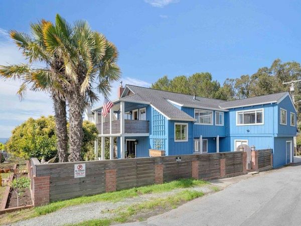 61 Ocean Street, Davenport, CA 95017