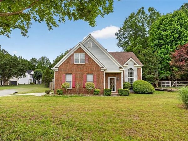 4020 Tutbury Drive, Jamestown, NC 27282