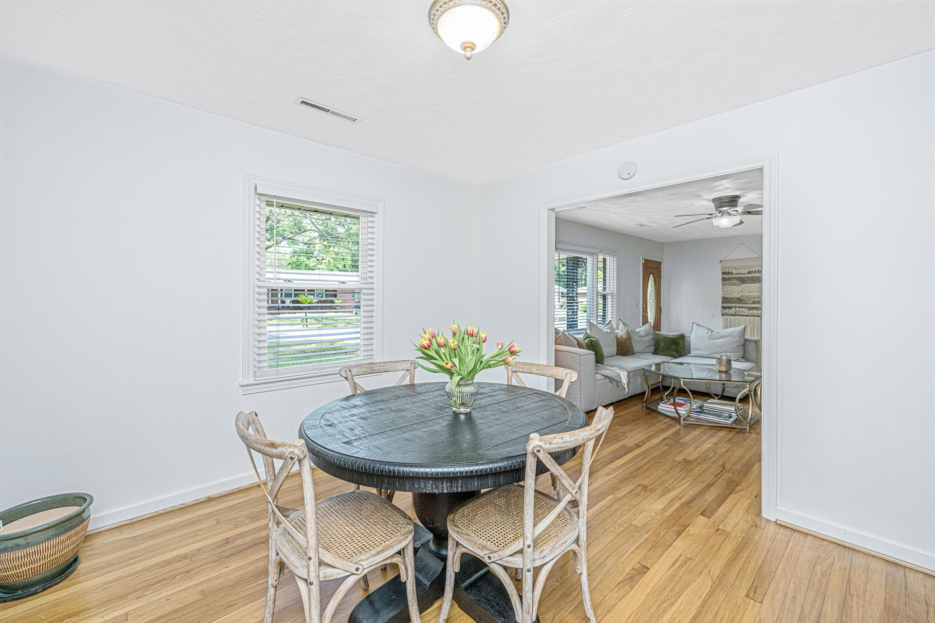 1400 W Lenevar Drive Photo 10