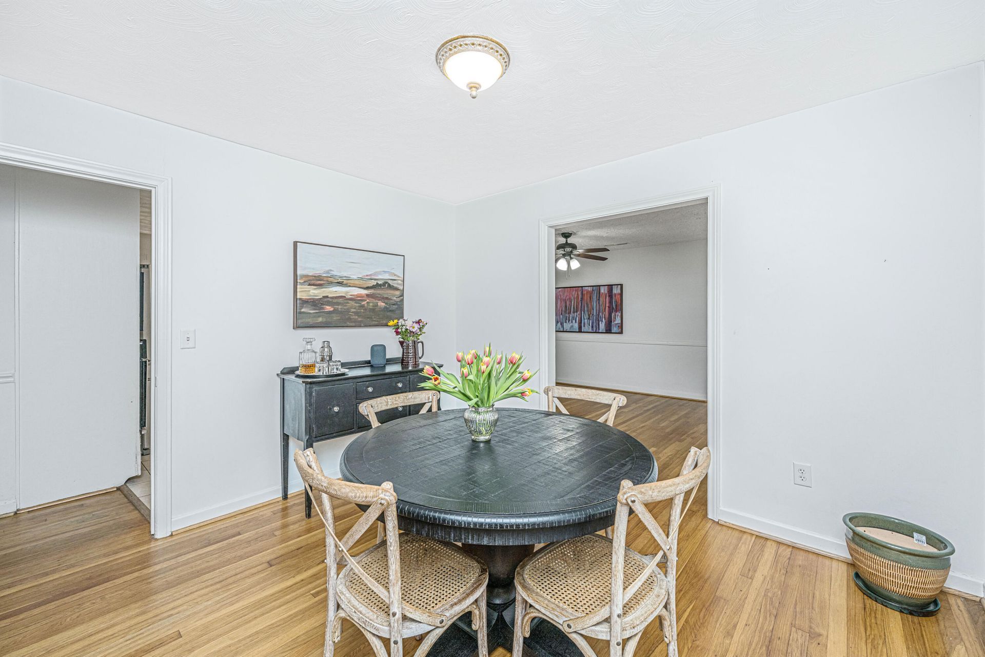 1400 W Lenevar Drive Photo 11