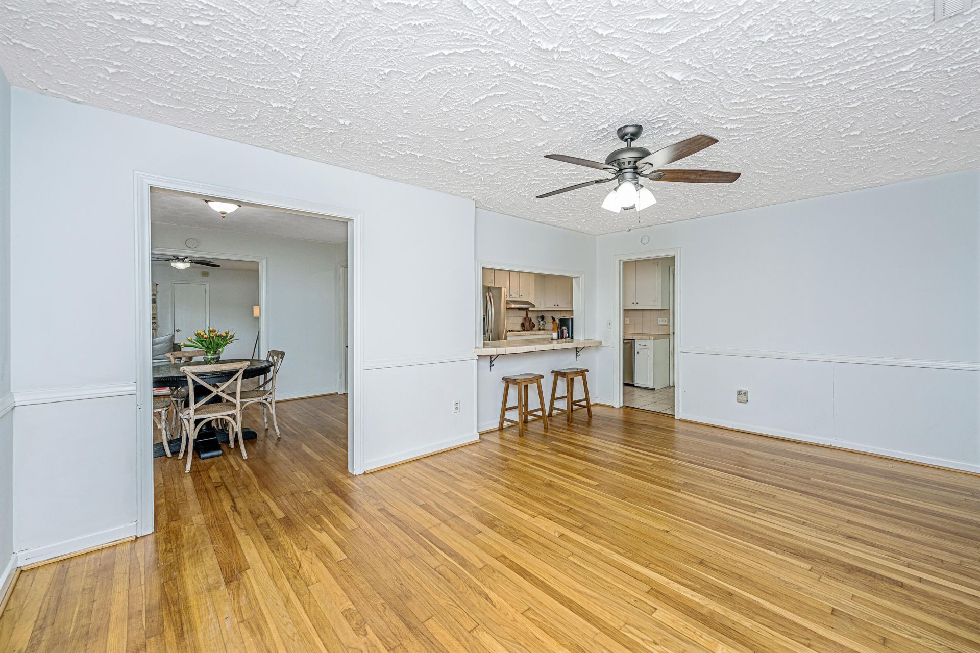 1400 W Lenevar Drive Photo 16