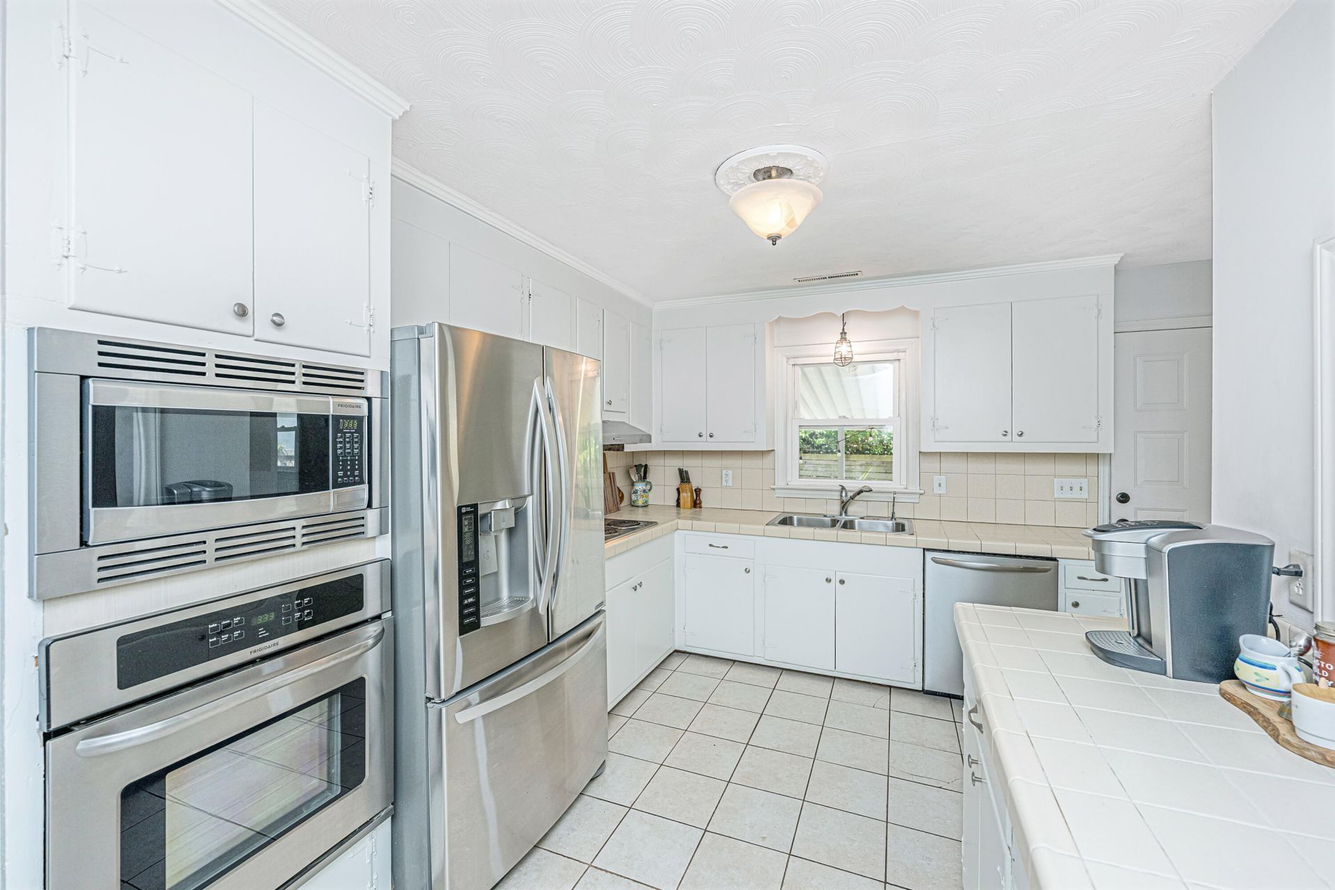 1400 W Lenevar Drive Photo 17