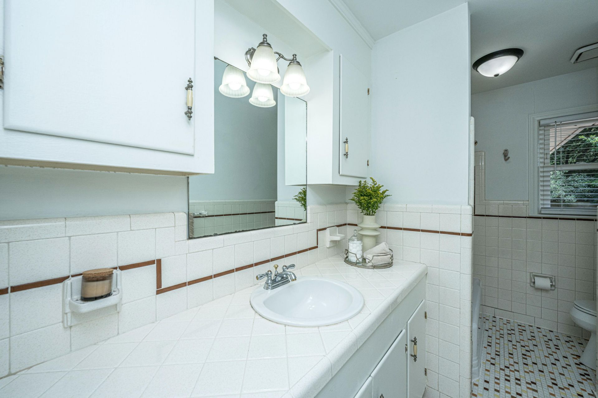 1400 W Lenevar Drive Photo 19