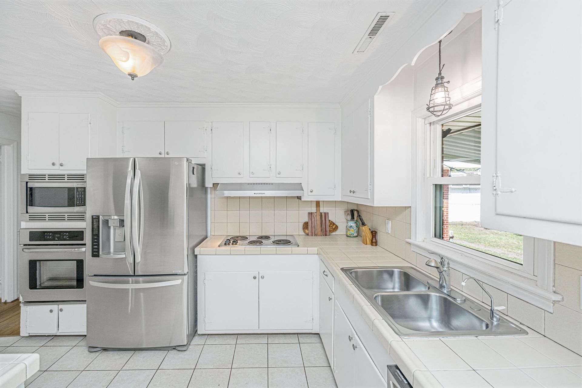 1400 W Lenevar Drive Photo 21