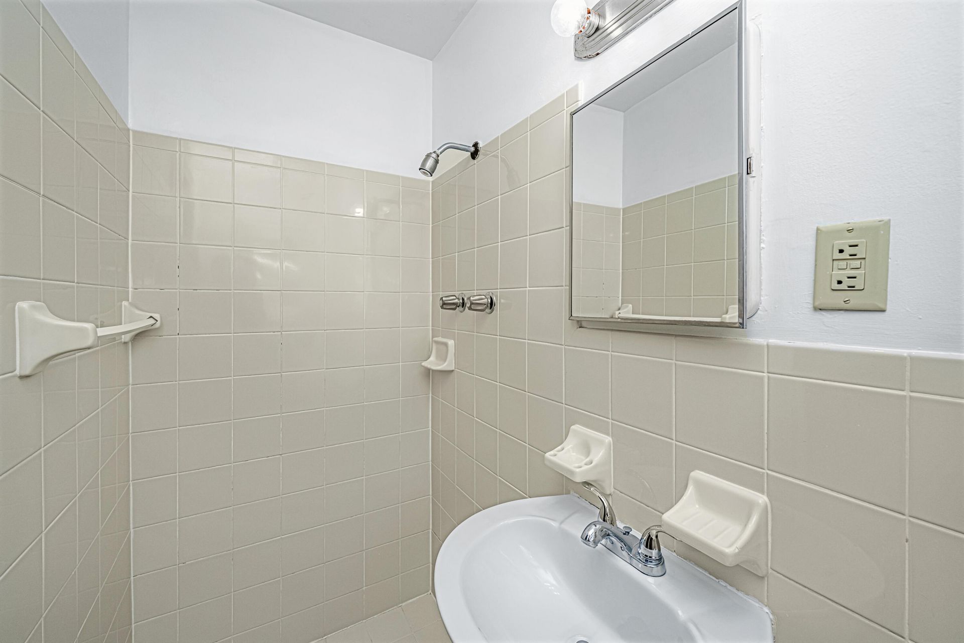 1400 W Lenevar Drive Photo 28