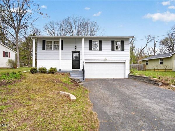 20 Wampum Drive, Saratoga Springs, NY 12866