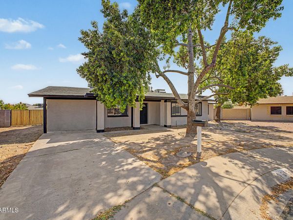 913 W SAINT JOHN Road, Phoenix, AZ 85023
