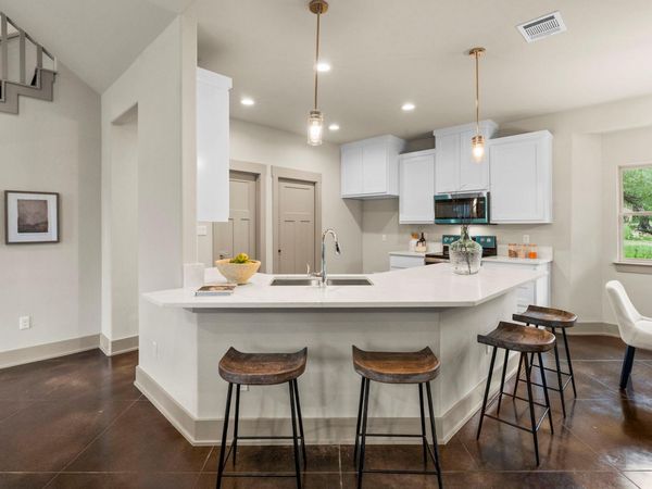 112 Twin Creek CIR, Dripping Springs, TX 78620