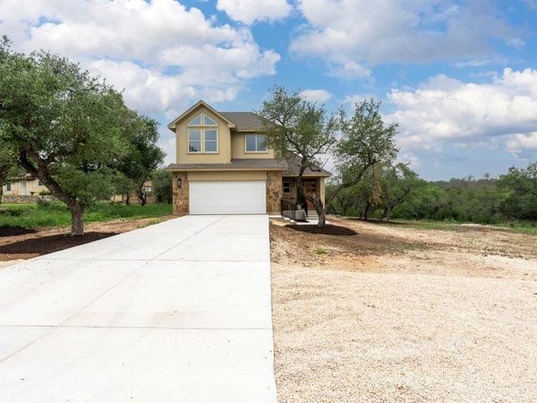 112 Twin Creek CIR, Dripping Springs, TX 78620