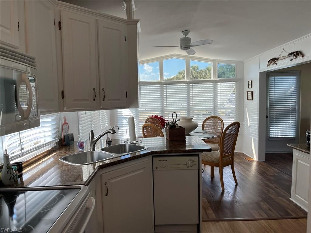 1 Zircon Dr , Unit 1Z, Naples, FL 34114 Photo