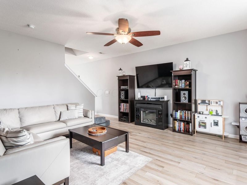 6315 Red Glare Drive, Unit 273, Galloway, OH 43119 Photo 10