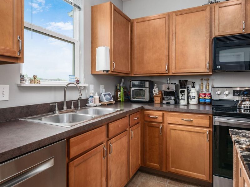6315 Red Glare Drive, Unit 273, Galloway, OH 43119 Photo 18