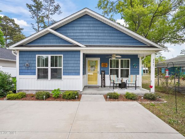 206 NE 76th Street, Oak Island, NC 28465