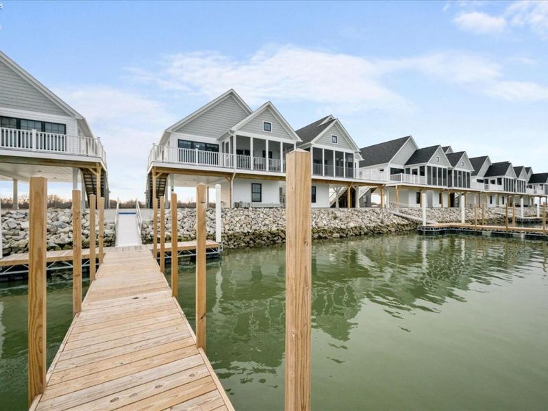 545 W Lakeshore Drive, Unit 10, Port Clinton, OH 43452 Photo 2