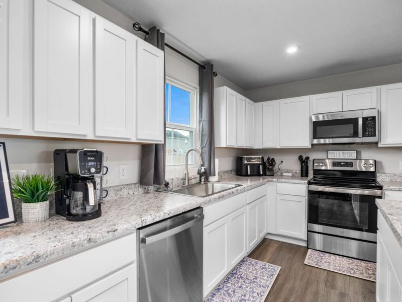 4741 Olivia Way, Lorain, OH 44053 Photo 9