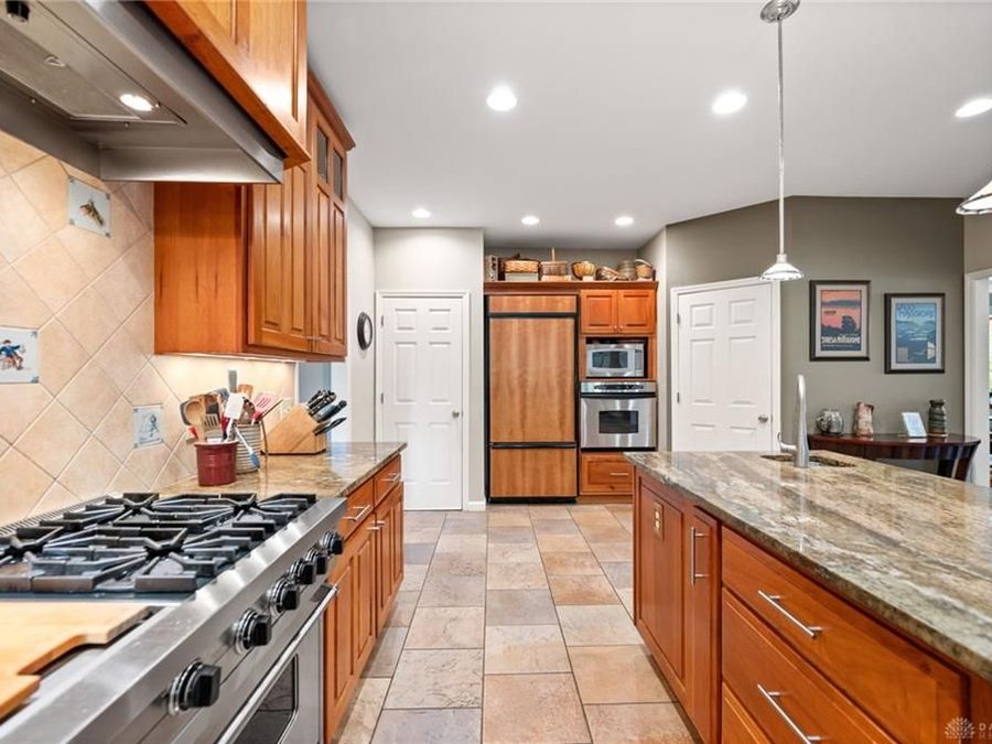 Property Image 76