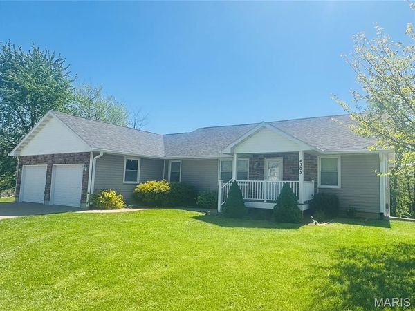 4503 W Ely Road , Hannibal, MO 63401