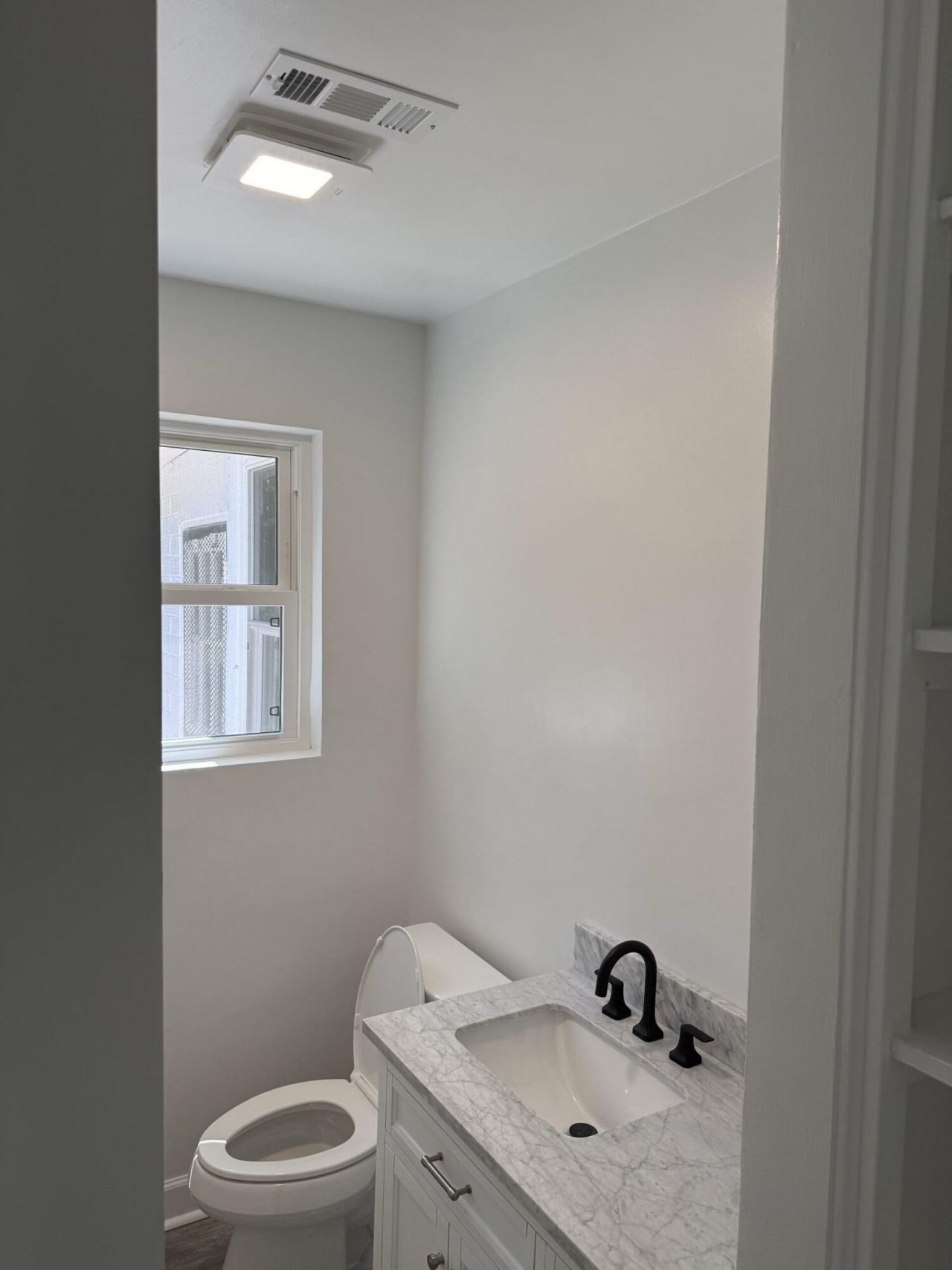 944 Park Street Photo 21
