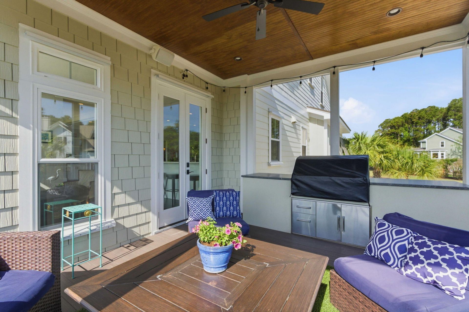 3020 Intracoastal View Drive Photo 27