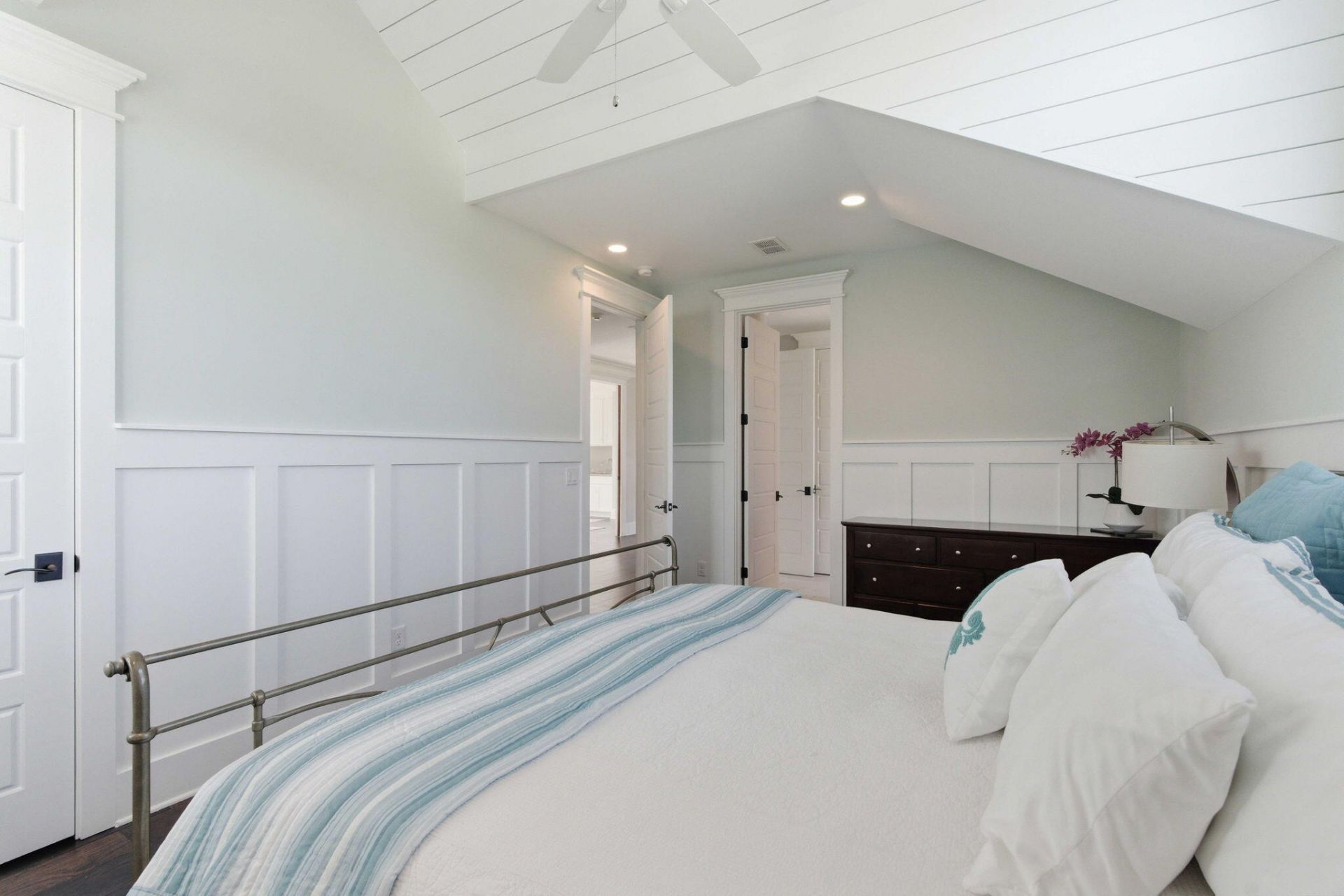 3020 Intracoastal View Drive Photo 50
