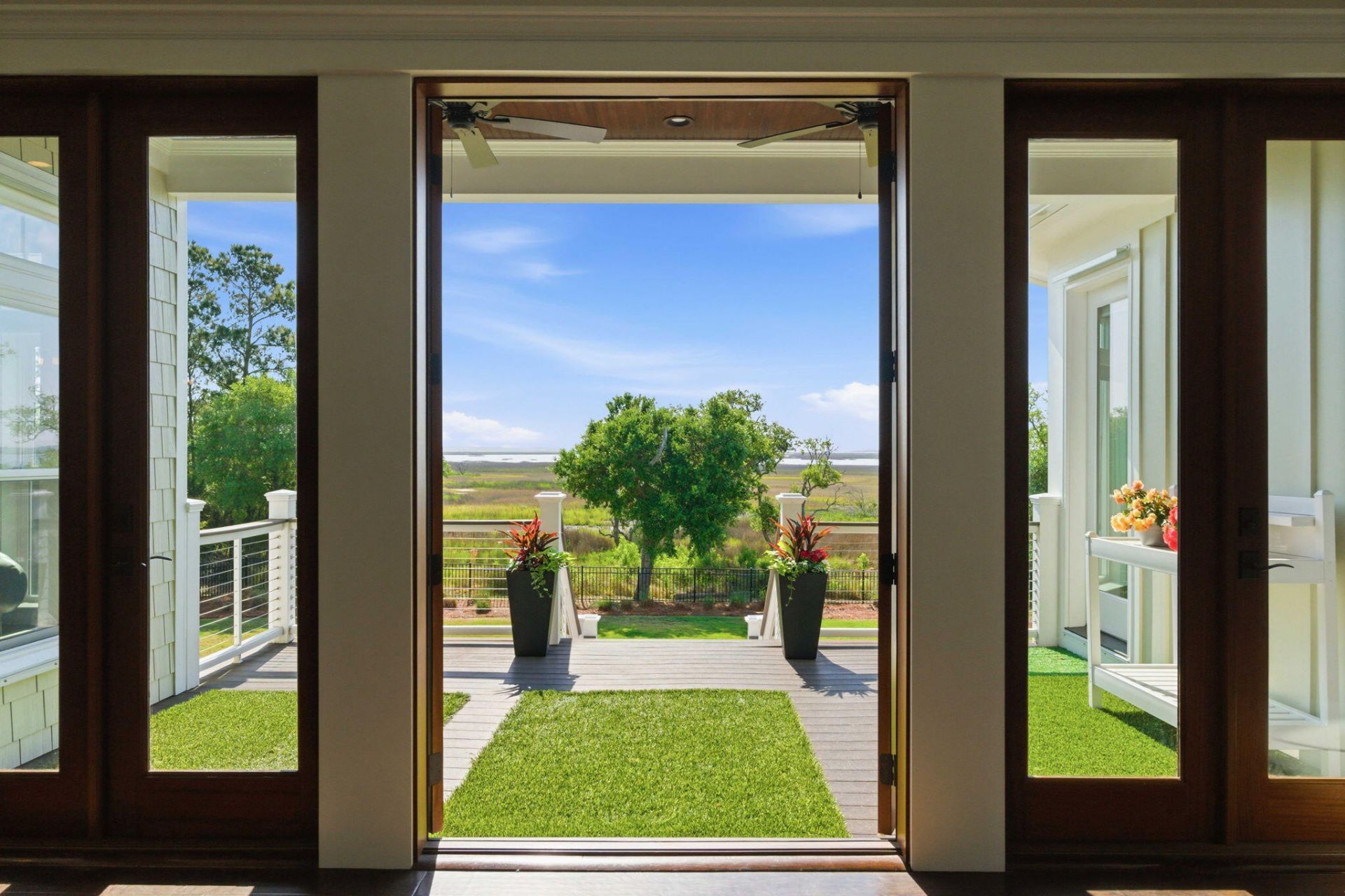 3020 Intracoastal View Drive Photo 7