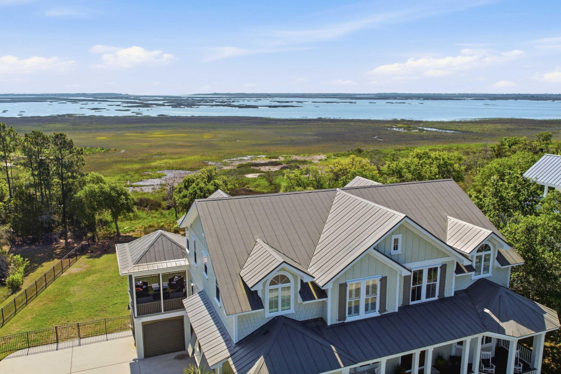 3020 Intracoastal View Drive Photo 8