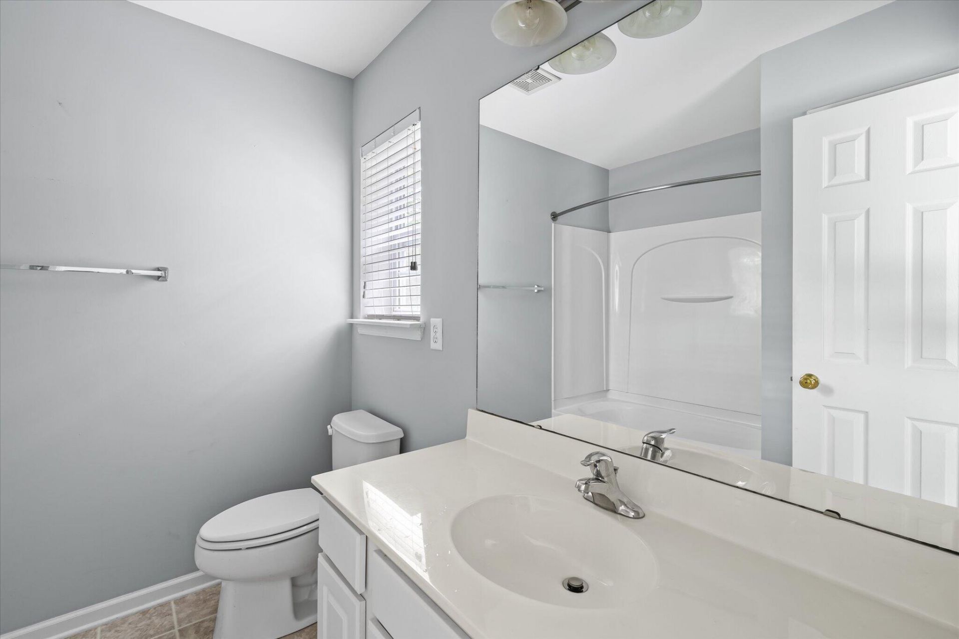 303 Kelsey Boulevard Photo 15