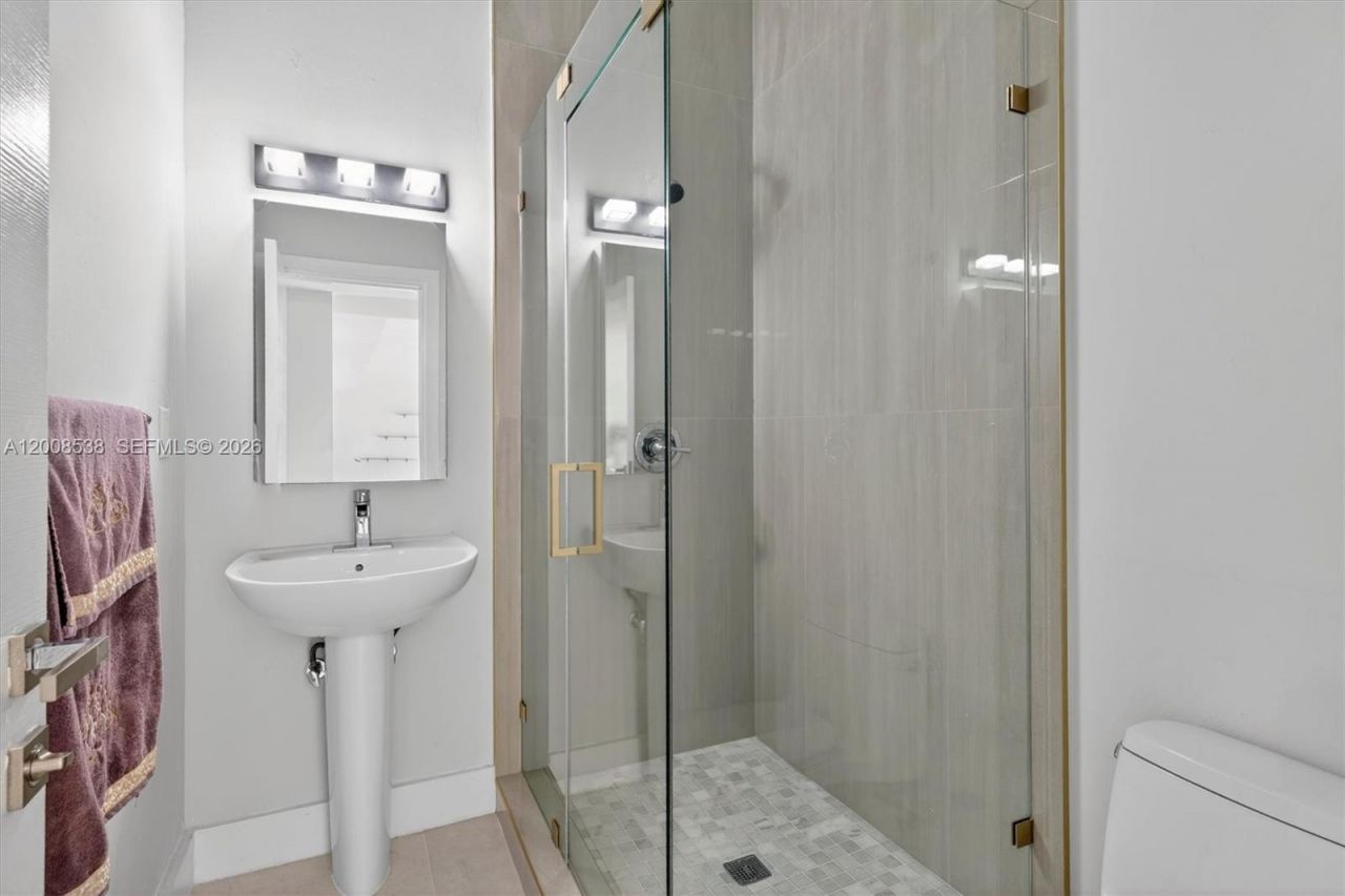 11811 SW 82nd Rd , Miami, FL 33156 Photo