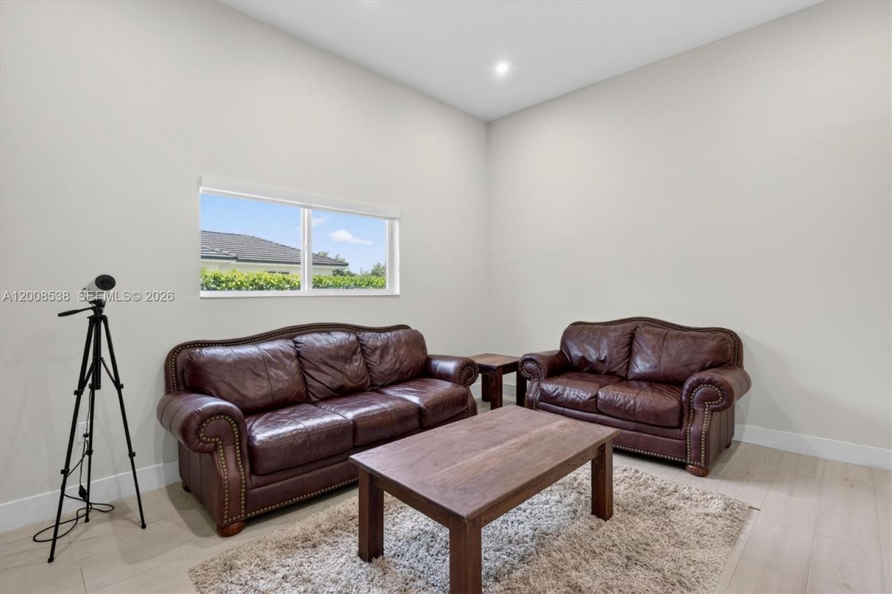 11811 SW 82nd Rd , Miami, FL 33156 Photo