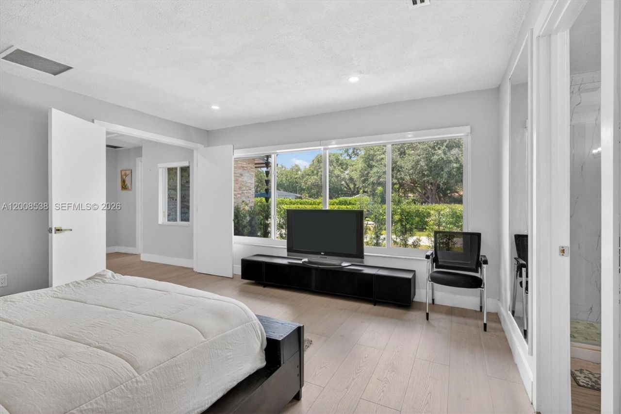 11811 SW 82nd Rd , Miami, FL 33156 Photo