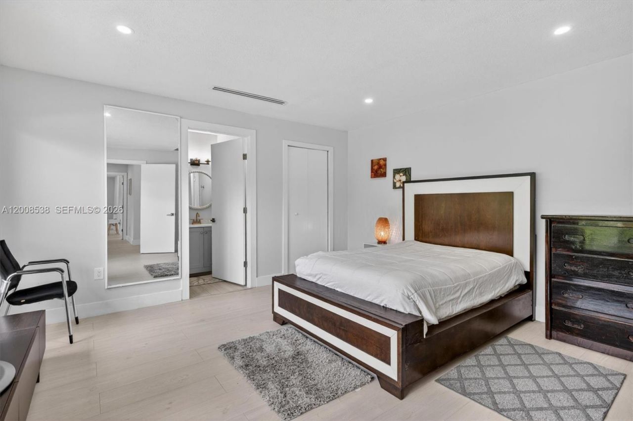 11811 SW 82nd Rd , Miami, FL 33156 Photo