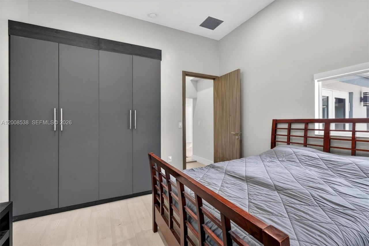 11811 SW 82nd Rd , Miami, FL 33156 Photo