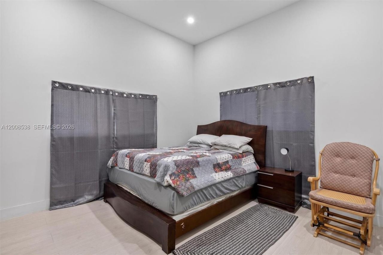 11811 SW 82nd Rd , Miami, FL 33156 Photo