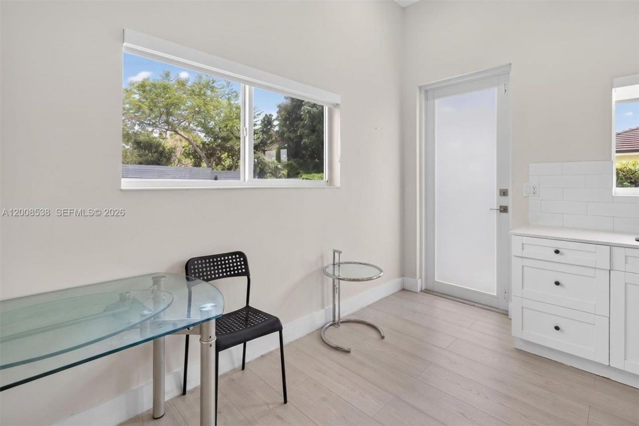 11811 SW 82nd Rd , Miami, FL 33156 Photo