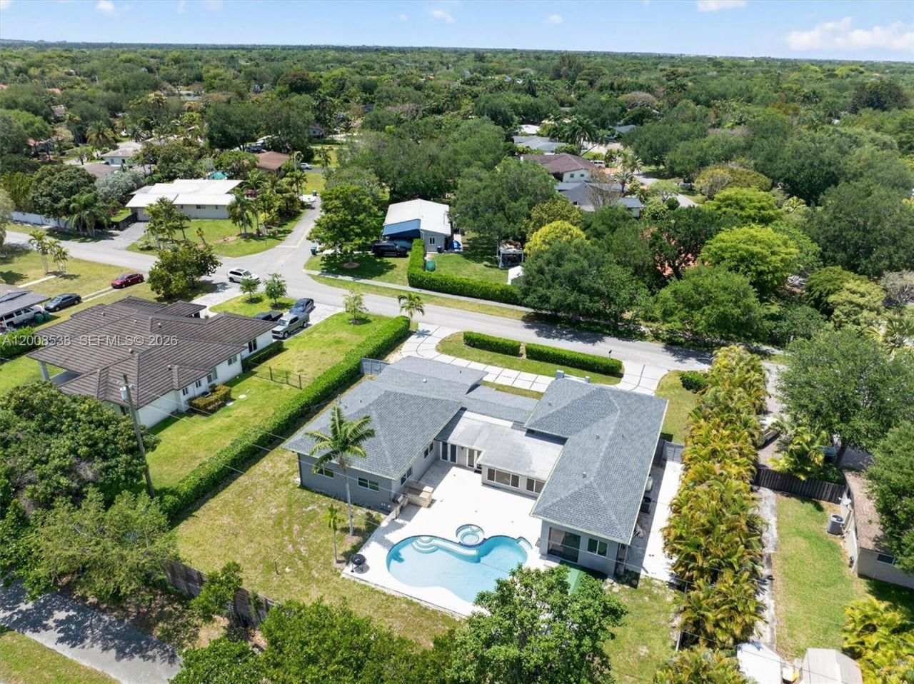 11811 SW 82nd Rd , Miami, FL 33156 Photo