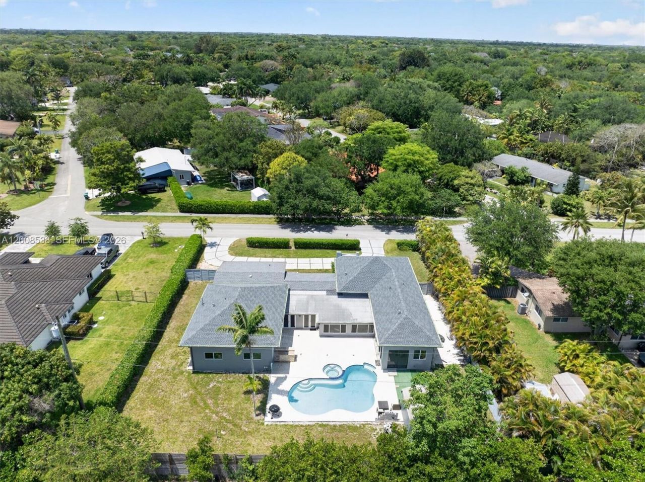 11811 SW 82nd Rd , Miami, FL 33156 Photo