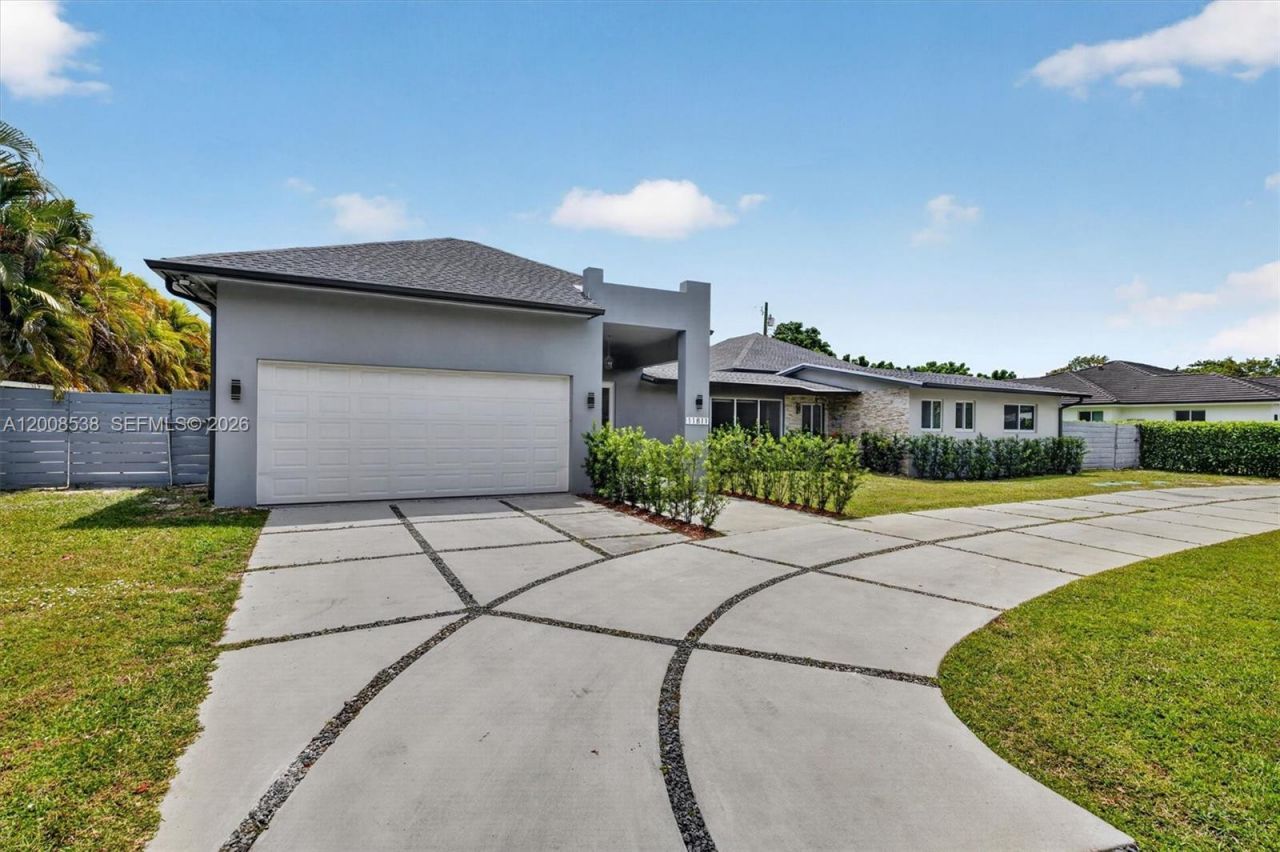 11811 SW 82nd Rd , Miami, FL 33156 Photo