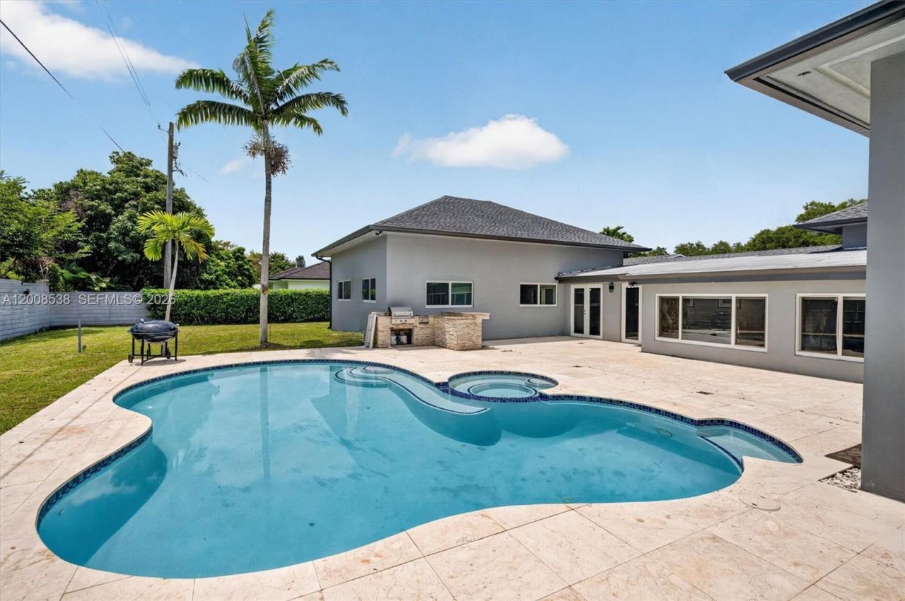 11811 SW 82nd Rd , Miami, FL 33156 Photo