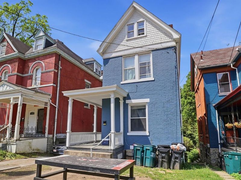 2661 Bellevue Avenue, Cincinnati, OH 45219 Photo 1