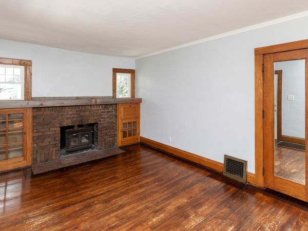 916 24th Street, Des Moines, IA 50312