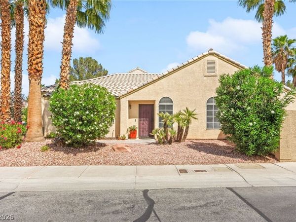 7749 Kasmere Falls Drive , Las Vegas, NV 89149