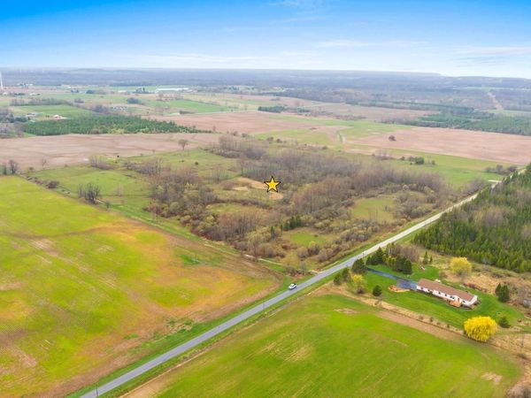 LOW ROAD, Brussels, WI 54204