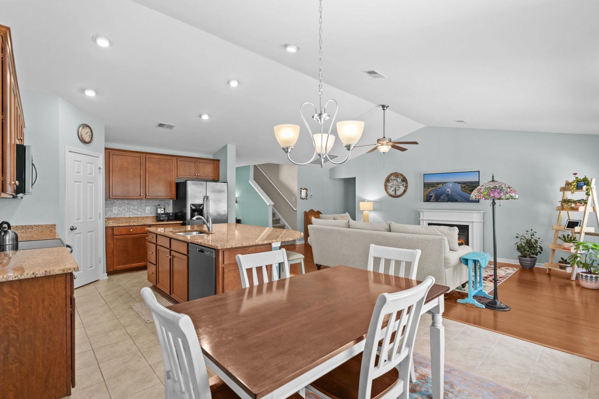 1315 Golden Valley Pl.  Photo 22
