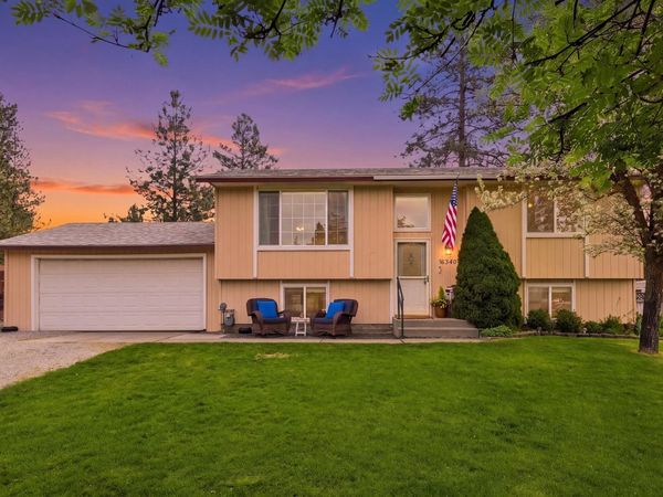 16340 N Greenfield Ct, Nine Mile Falls, WA 99026