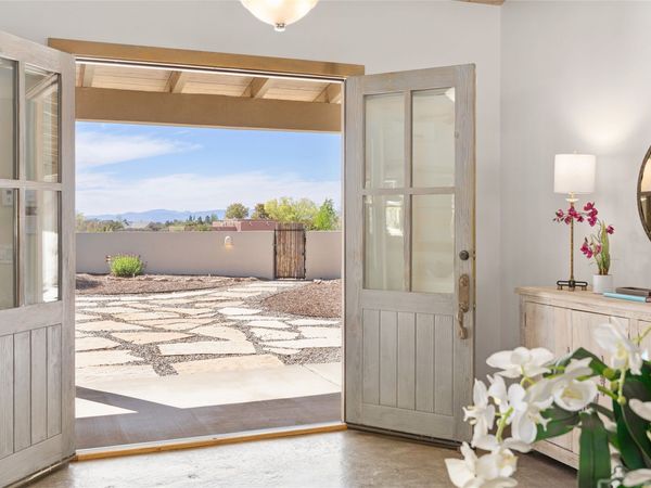 15 Rancho MaÃ±ana , Santa Fe, NM 87506