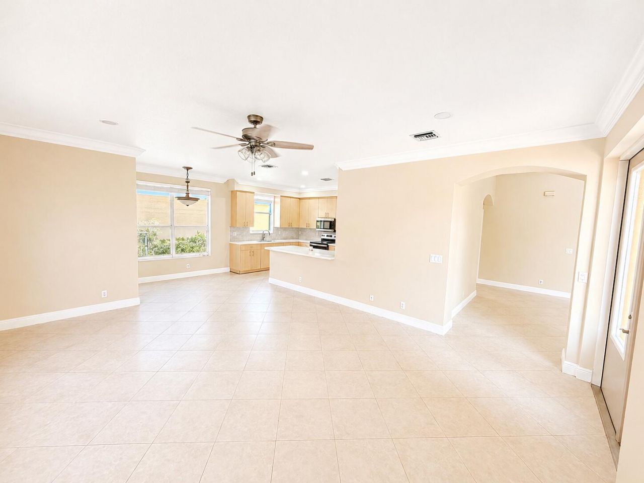 740 SW 191st Avenue, Pembroke Pines, FL 33029 Photo