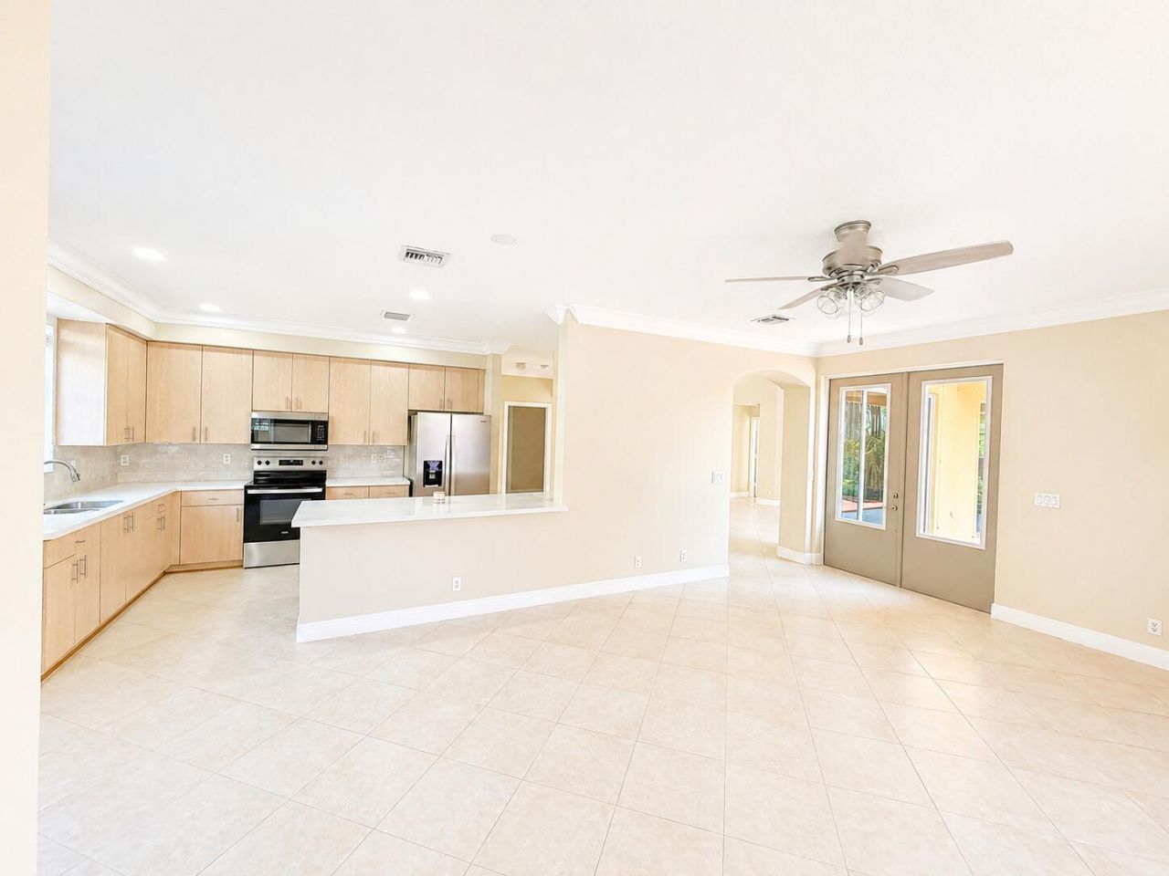 740 SW 191st Avenue, Pembroke Pines, FL 33029 Photo