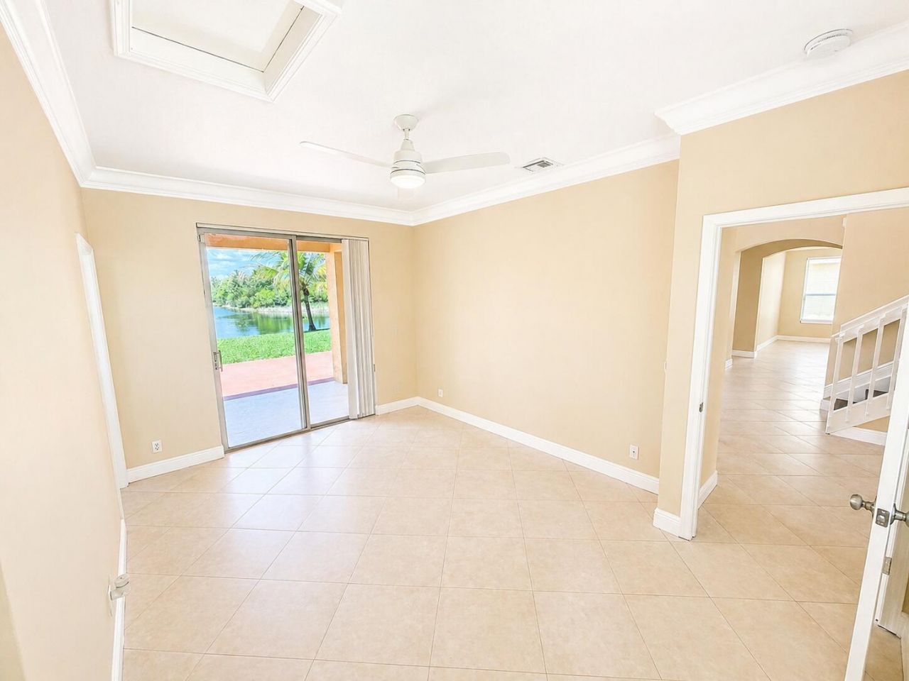 740 SW 191st Avenue, Pembroke Pines, FL 33029 Photo