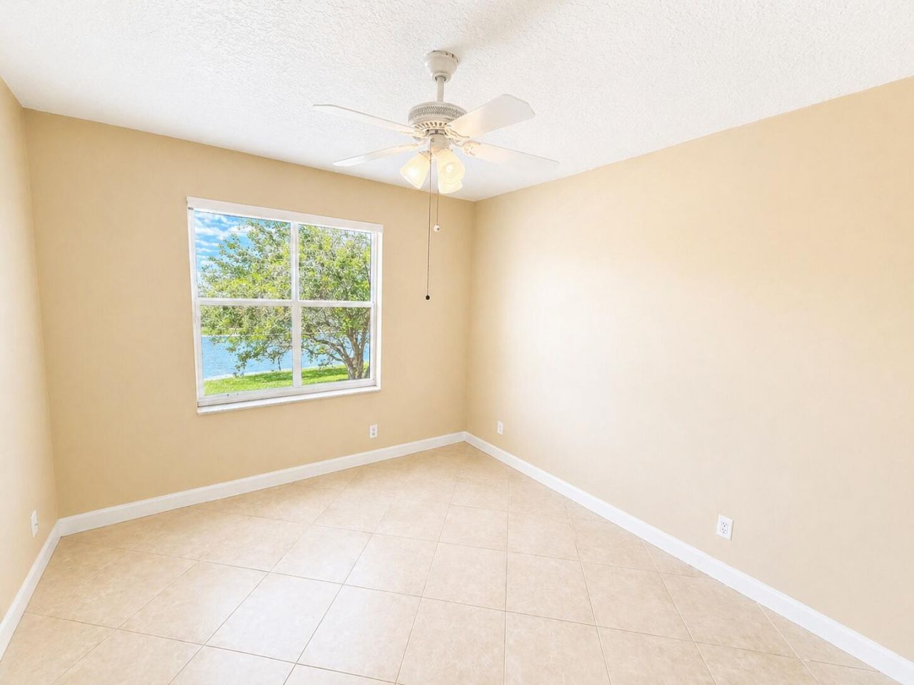 740 SW 191st Avenue, Pembroke Pines, FL 33029 Photo