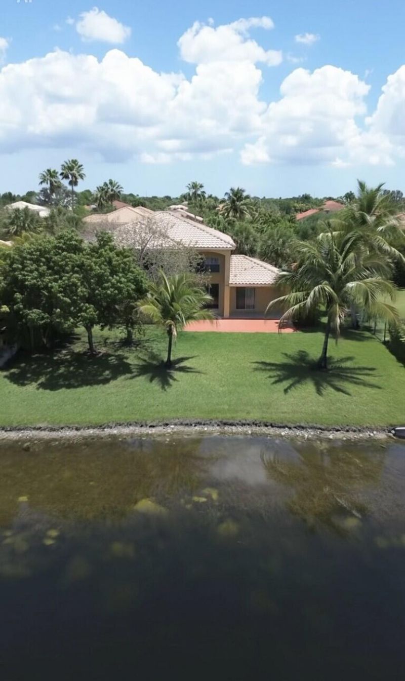740 SW 191st Avenue, Pembroke Pines, FL 33029 Photo